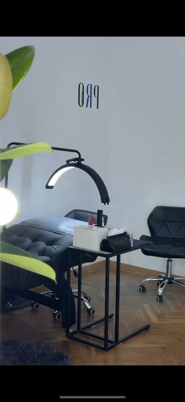 Інтер’єр студії ProLash у Полтаві